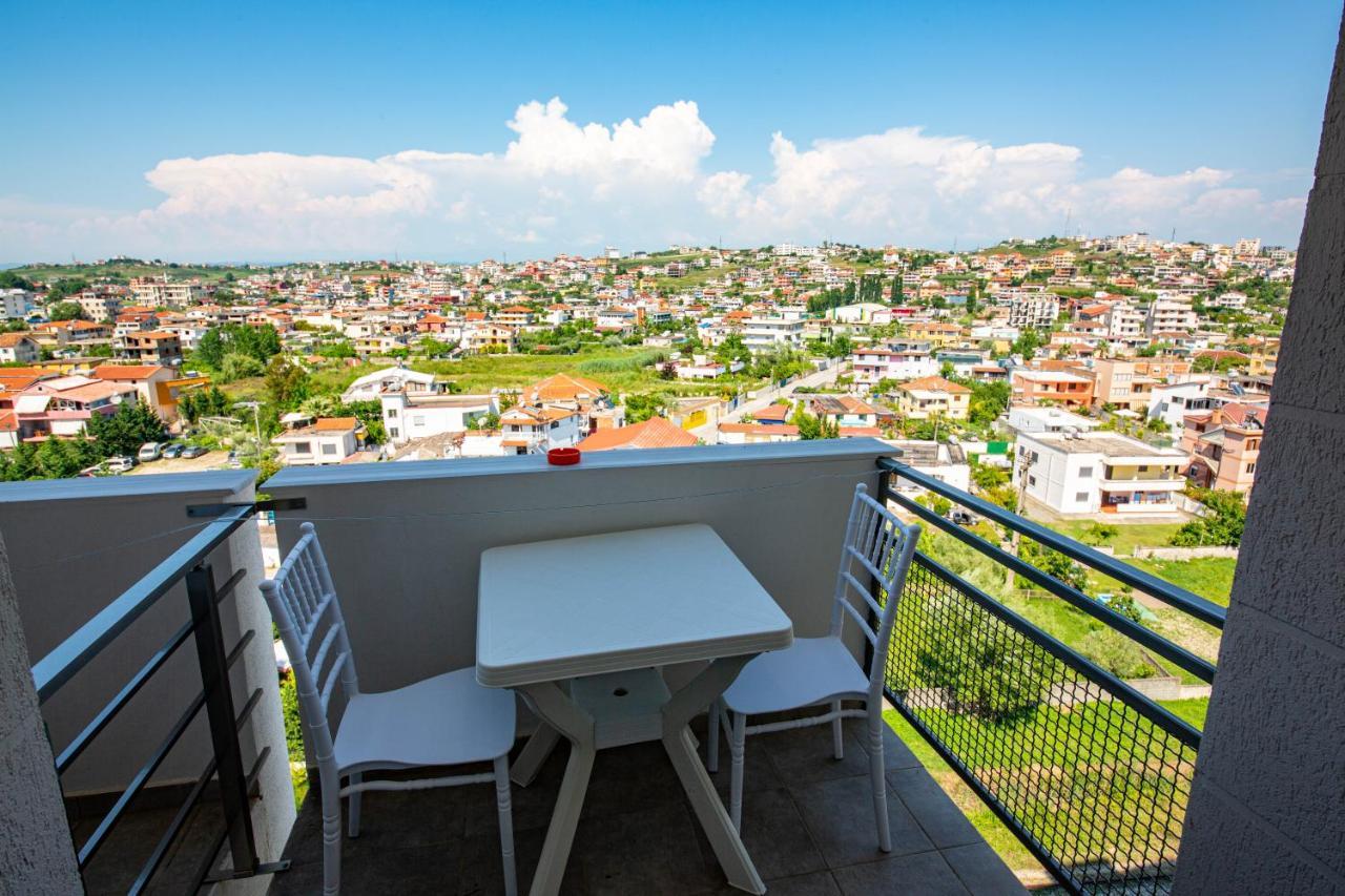 Hotel Miki Durrës Esterno foto