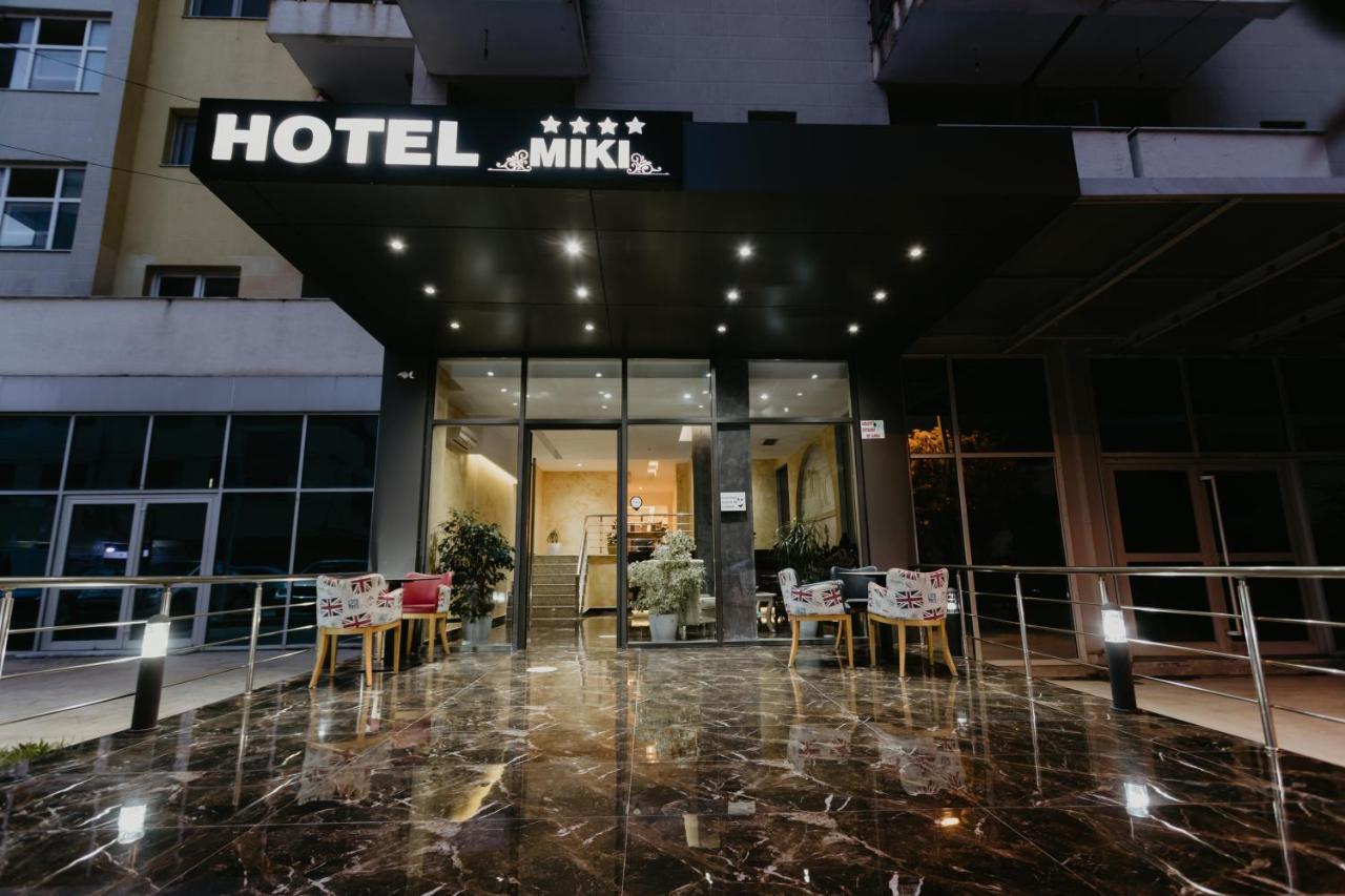 Hotel Miki Durrës Esterno foto