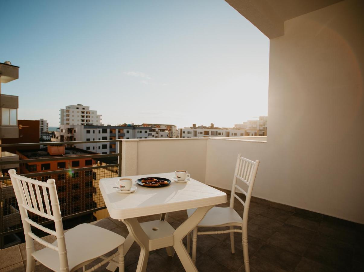 Hotel Miki Durrës Esterno foto