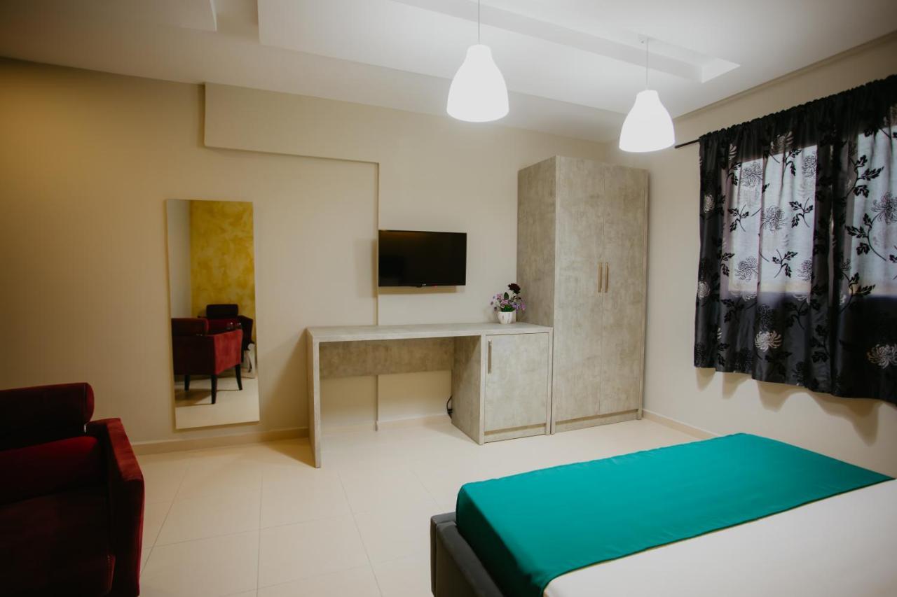 Hotel Miki Durrës Esterno foto