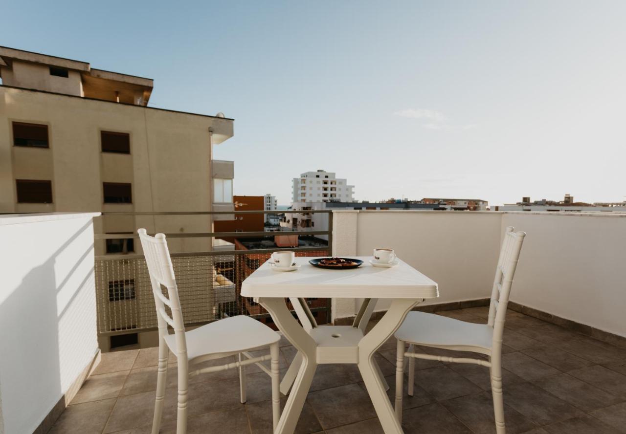 Hotel Miki Durrës Esterno foto